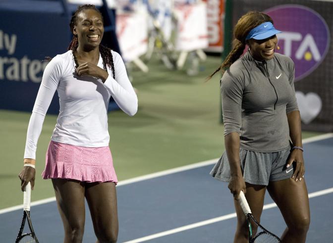 L'evento d'apertura metteva di fronte le sorelle Venus e Serena Williams con altre due tenniste particolarmente amate dal pubblico canadese... Ap